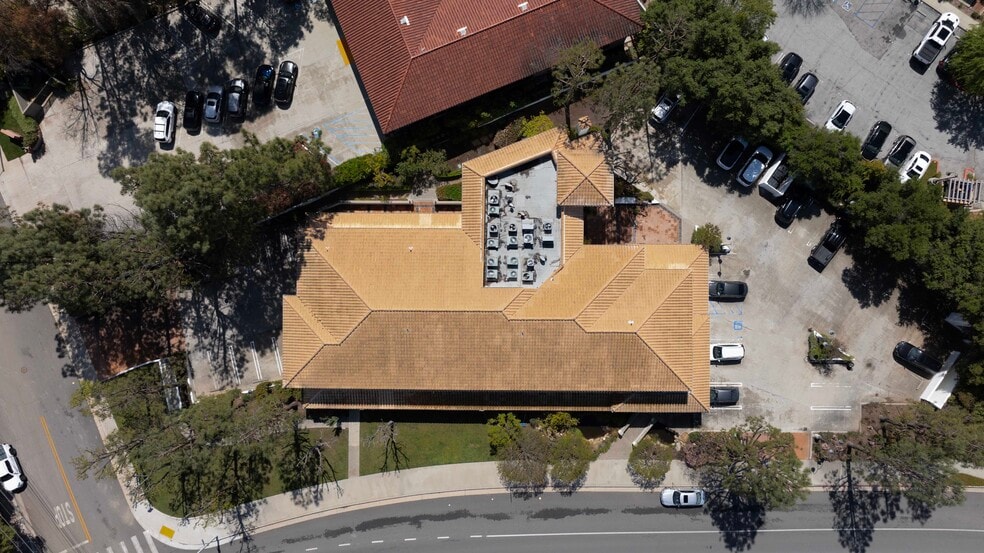 More Photos Of 28040 Dorothy Dr, Agoura Hills Medical For Lease