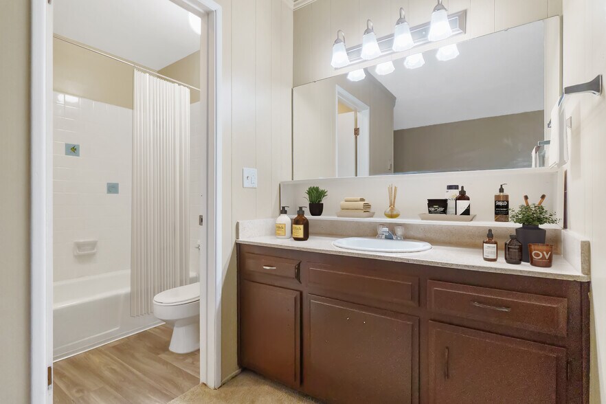 More Photos Of 5055 73rd St, San Diego Apartments For Sale