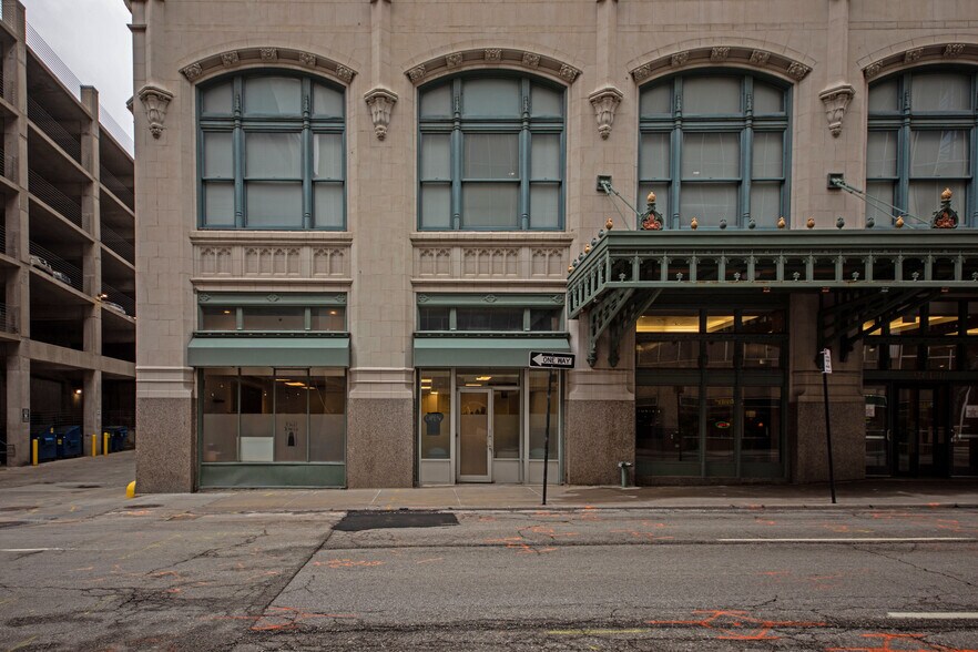 More Photos Of 324 E 11th St, Kansas City Office For Lease