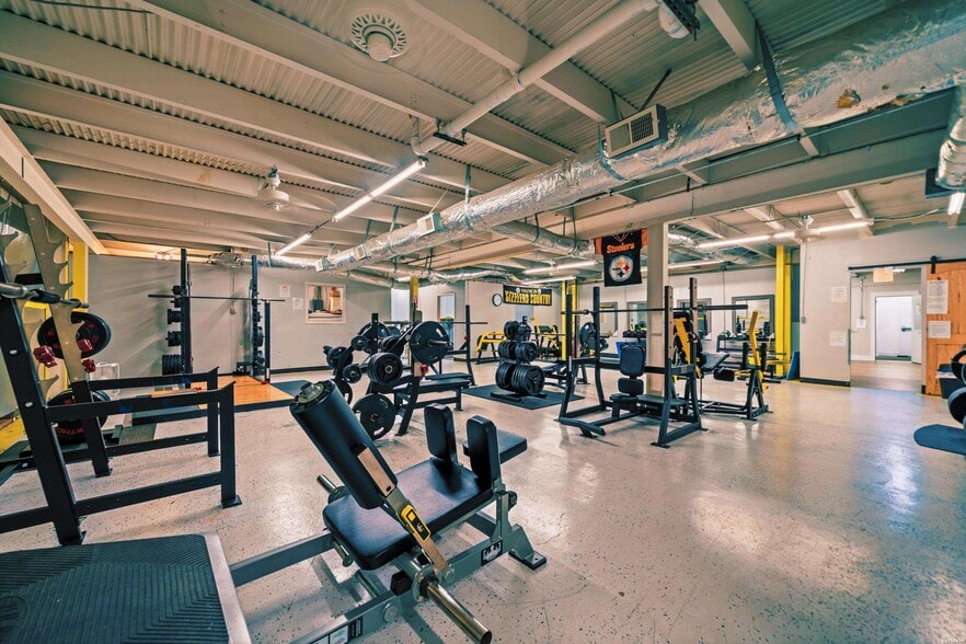 More Photos Of , Hot Springs General Retail For Sale