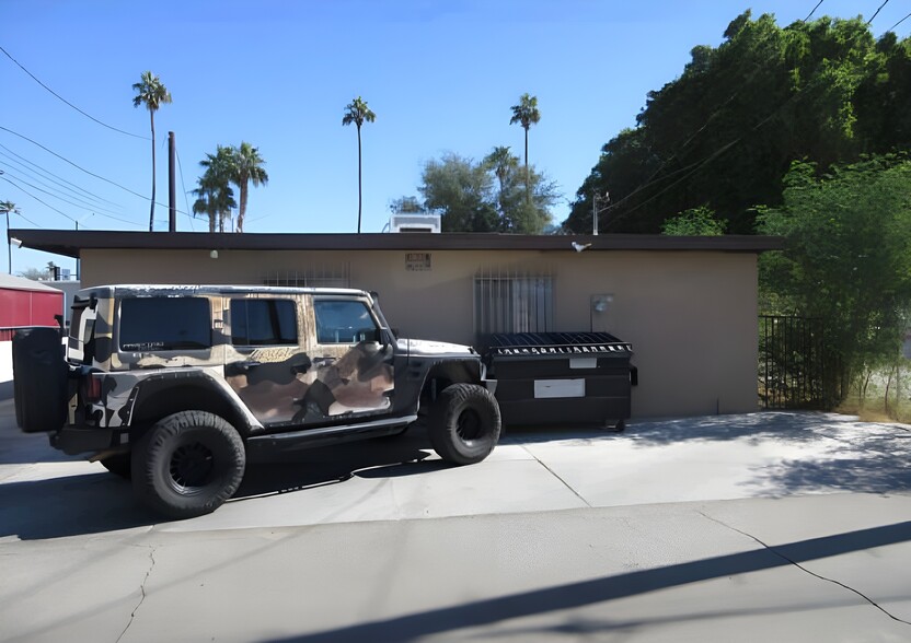 More Photos Of 45655 Oasis St, Indio Office For Sale