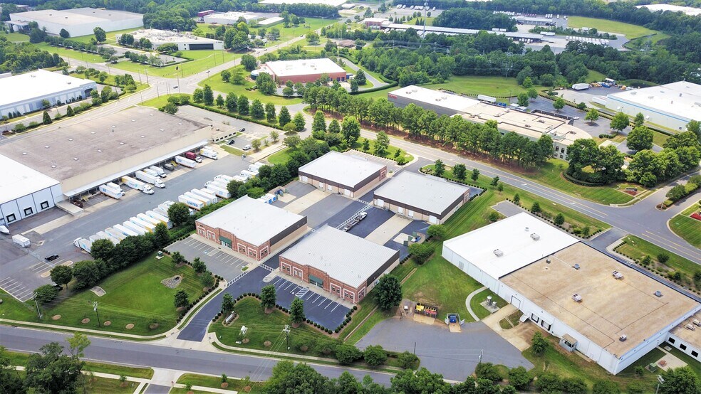 More Photos Of 4526 Westinghouse Blvd, Charlotte Unknown For Lease