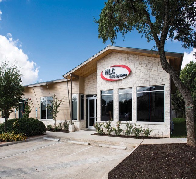 More Photos Of 4625 W William Cannon Dr, Austin Freestanding For Sale