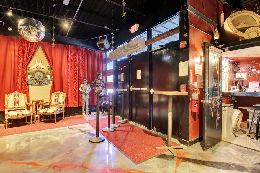 More Photos Of 7716 N Main St, Jonesboro Freestanding For Sale