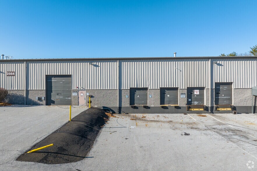 More Photos Of 2564 Boulevard of the Generals, Norristown Light Distribution For Lease