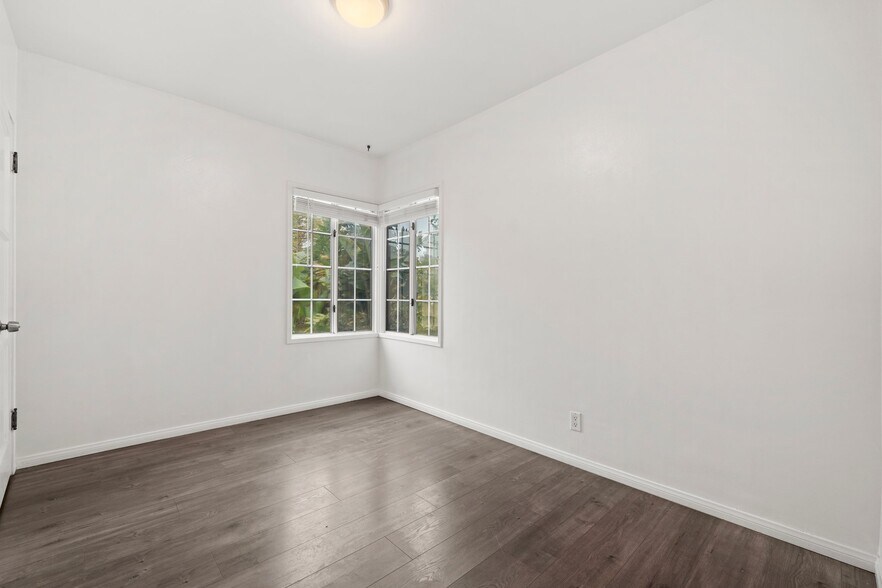 More Photos Of 2117 Stewart St, Santa Monica Apartments For Sale