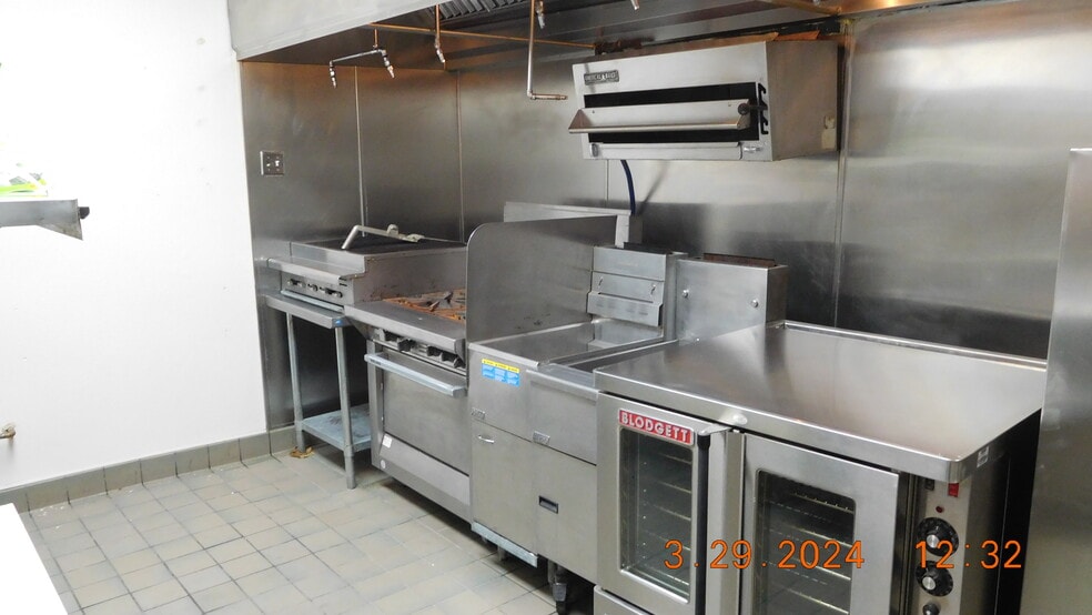 More Photos Of 3355 Procyon St, Las Vegas General Retail For Sale