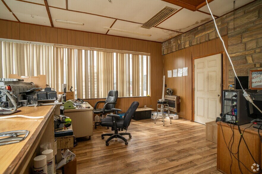 More Photos Of 16209 N Valley Pike, New Market Auto Salvage Facility For Sale