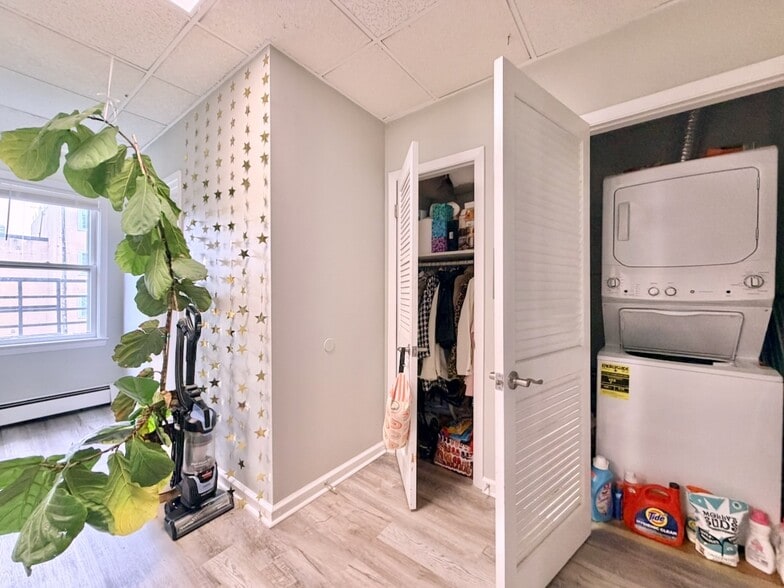 More Photos Of 227 Clinton St, Hoboken Apartments For Sale