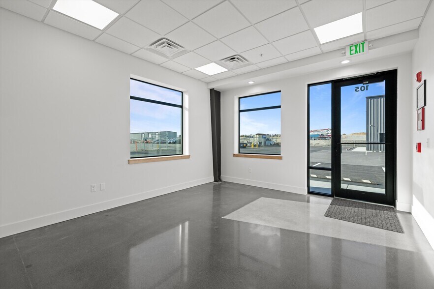 More Photos Of 2517 Logan St, Richland Service For Sale