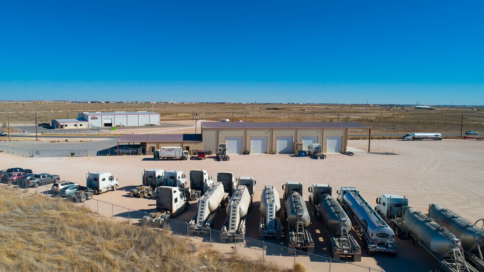 More Photos Of 11004 County 100 Rd, Midland Warehouse For Lease