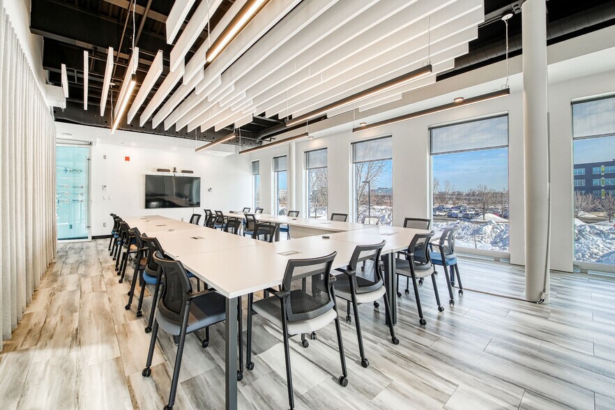 More Photos Of 7171 Rue Frederick-Banting, Saint-Laurent Medical For Lease