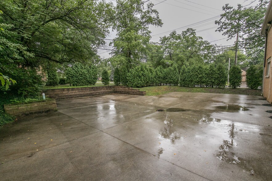 More Photos Of 2425 N Taylor Rd, Cleveland Heights Religious Facility For Sale