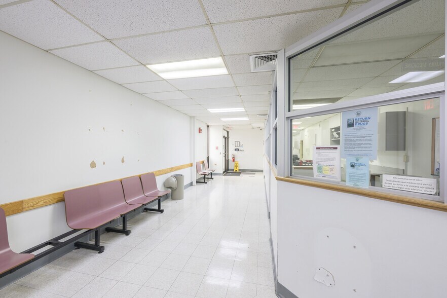 More Photos Of 100 Curtis St, Providence Medical For Sale