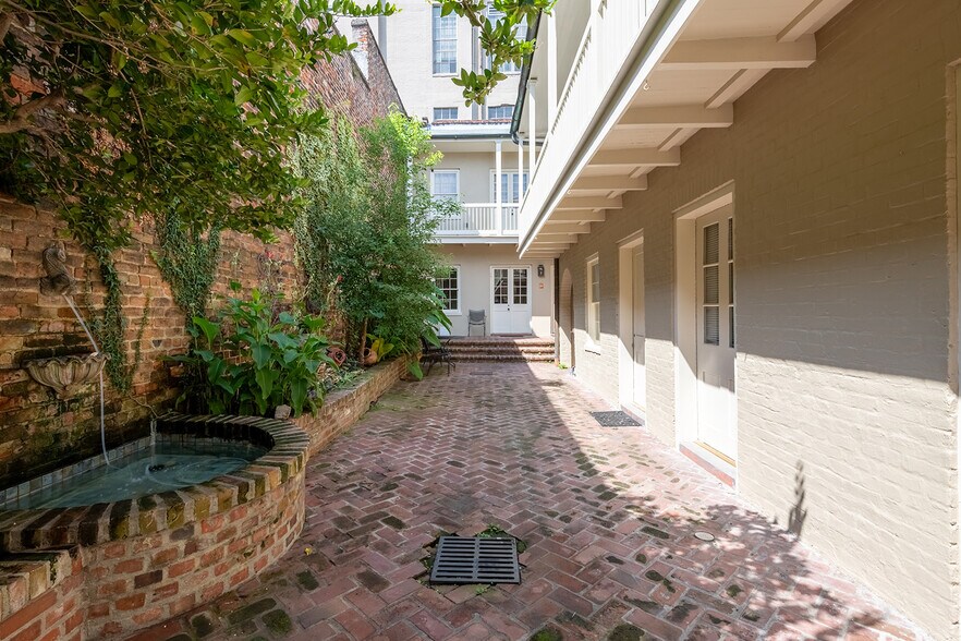 More Photos Of 1018 Bienville Ave, New Orleans Office For Lease