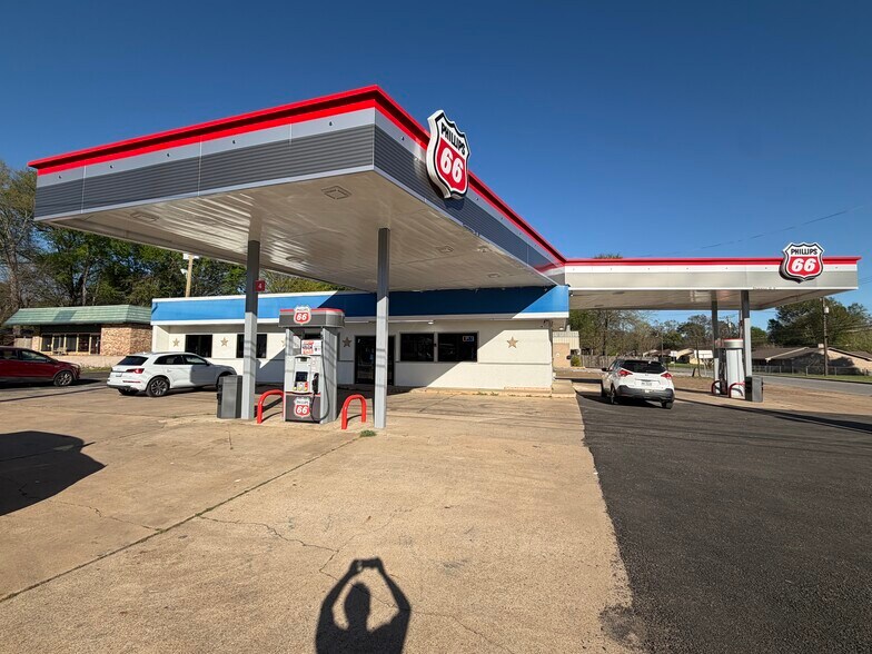 More Photos Of 1708 S Mobberly Ave, Longview Service Station For Sale