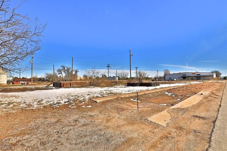 More Photos Of 133 Cherry St, Abilene Land For Sale