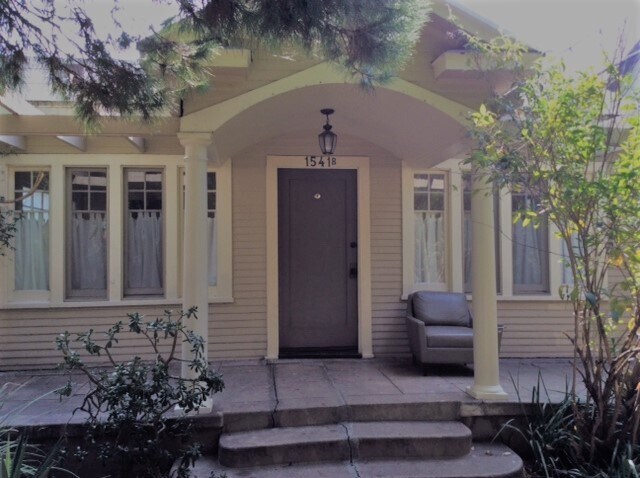 More Photos Of 1537 N Serrano Ave, Los Angeles Apartments For Sale