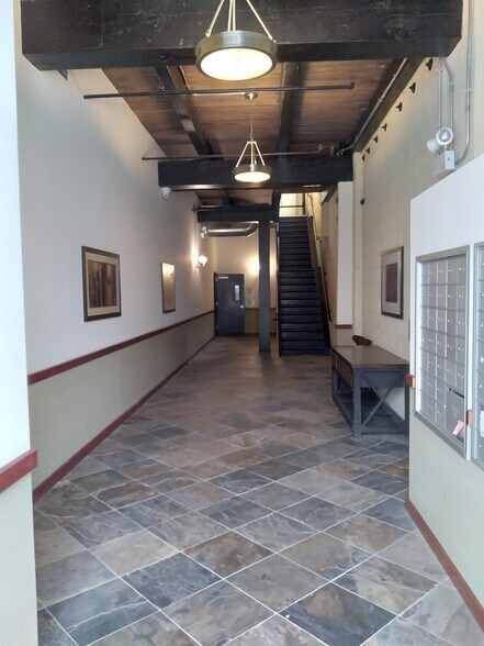 More Photos Of 5100 N Ravenswood Ave, Chicago Loft Creative Space For Lease