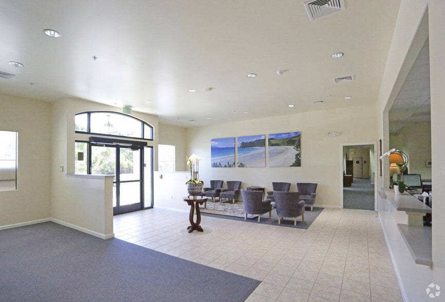 More Photos Of 101 Wilson Rd, Monterey Medical For Lease
