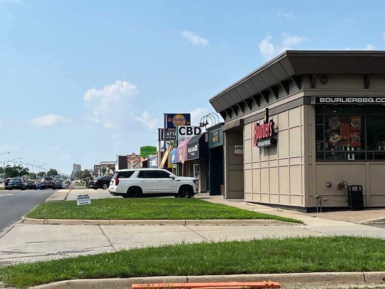 More Photos Of , Royal Oak General Retail For Sale