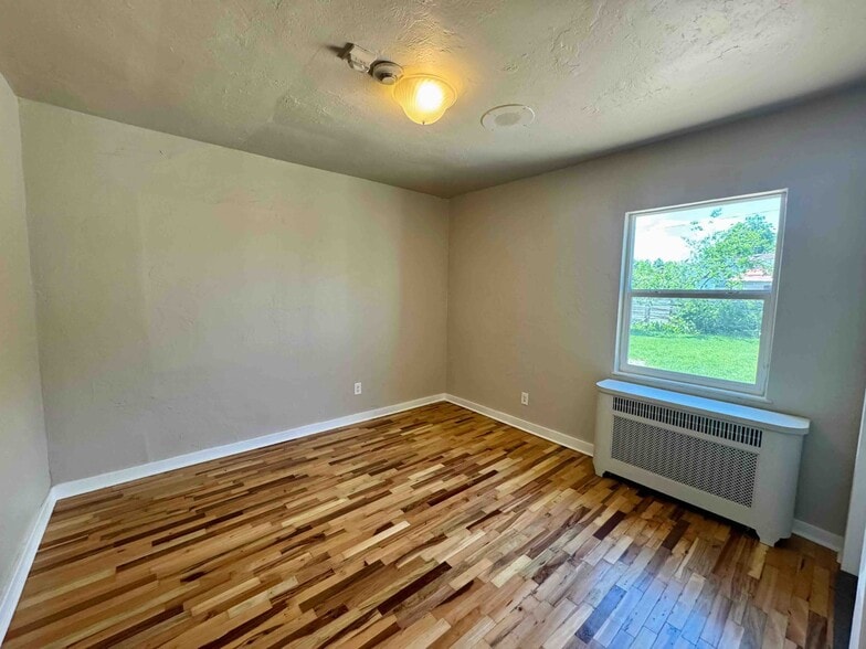 More Photos Of 1399 Kipling St, Lakewood Office Residential For Sale