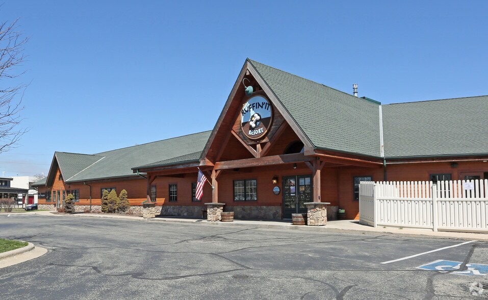 More Photos Of 631-637 Struck St, Madison Freestanding For Sale