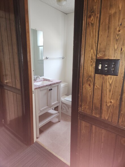 More Photos Of 770 Marne Hwy, Moorestown Medical For Lease