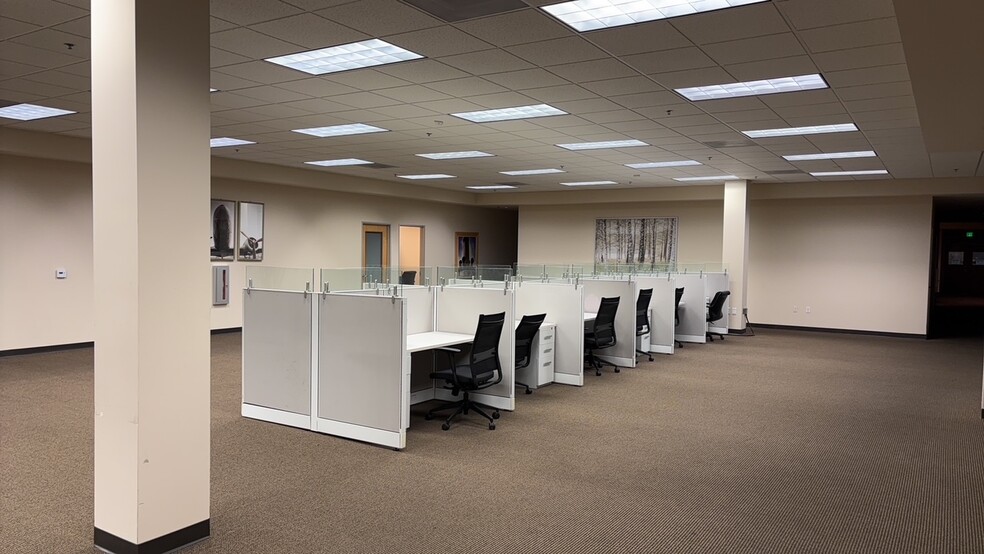 More Photos Of 11450 Philadelphia St, Jurupa Valley Distribution For Lease