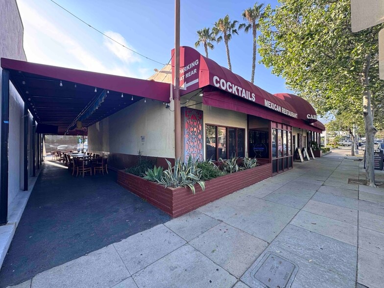More Photos Of 655 N Lake Ave, Pasadena Restaurant For Lease