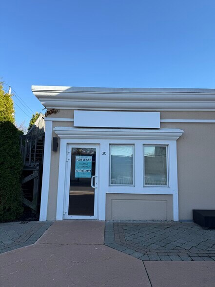 More Photos Of 479-483 Main St, Islip Storefront Retail Residential For Lease