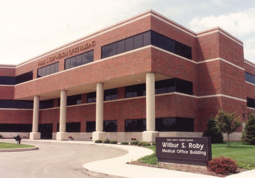 More Photos Of 141 W 22nd St, Anderson Medical For Lease