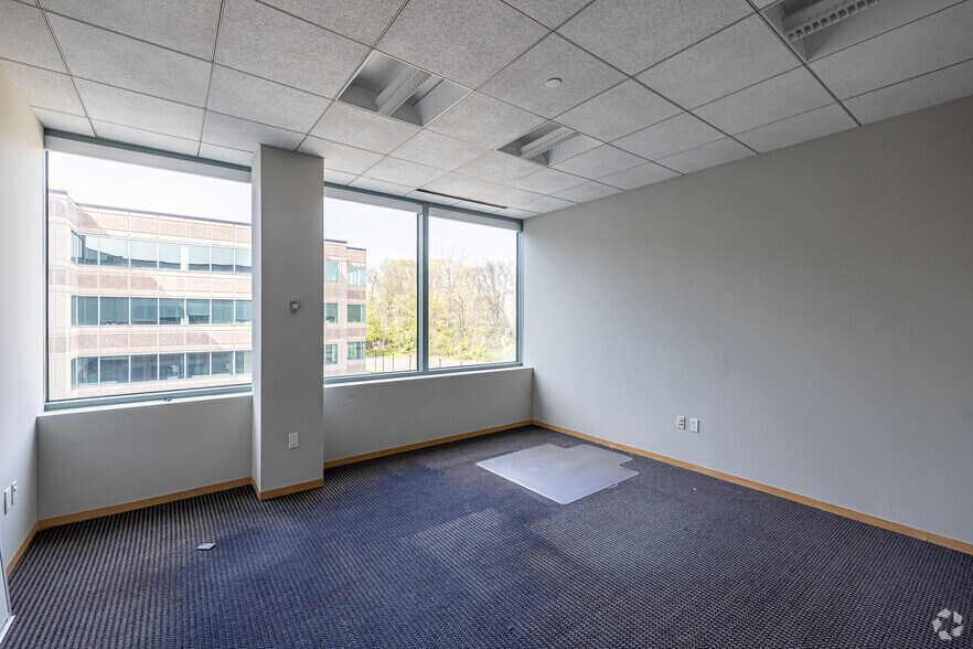 More Photos Of 440 Wheelers Farms Rd, Milford Office For Lease