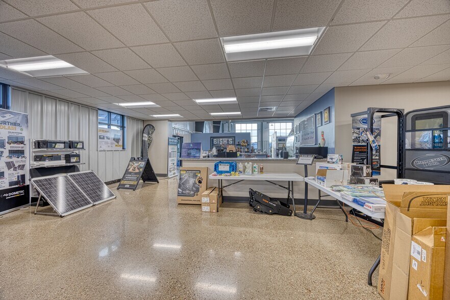 More Photos Of 3928 Tri Hill Frontage Rd, Great Falls Auto Dealership For Sale