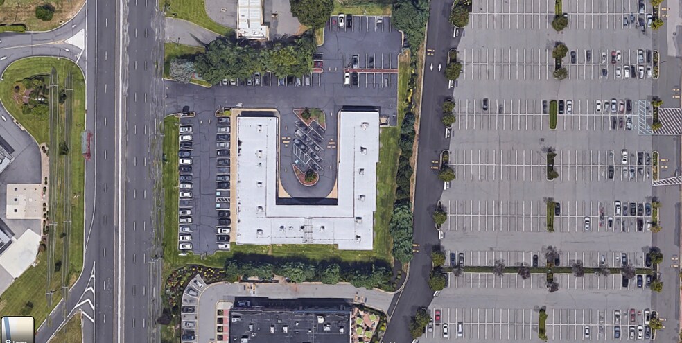 More Photos Of 4663-4699 US Highway 9, Howell Medical For Lease