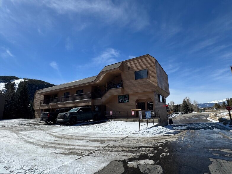 More Photos Of 23024 US Highway 6, Keystone Office For Sale