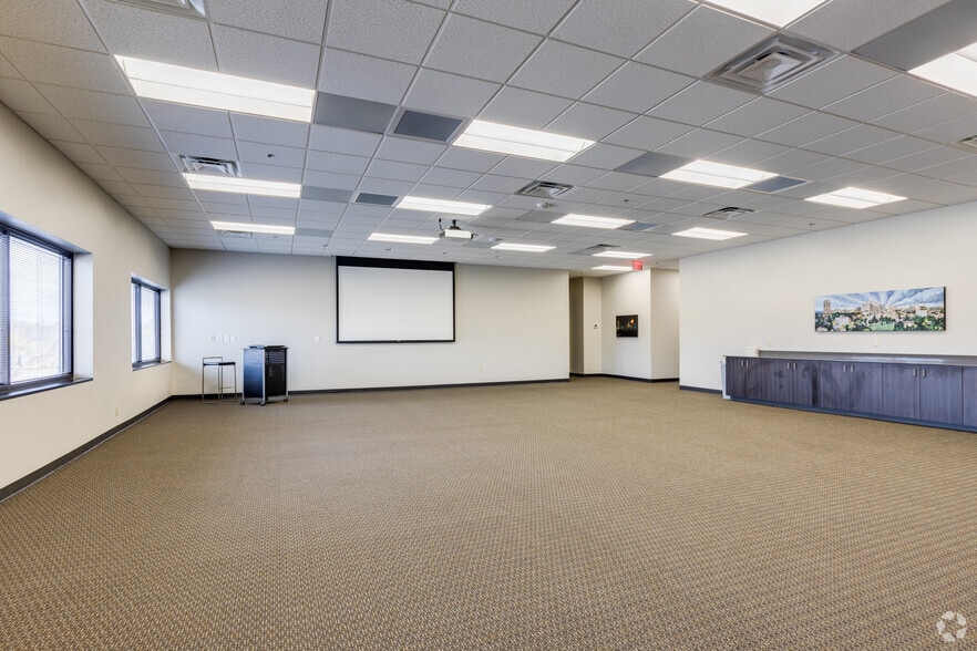 More Photos Of 1717 S Boulder Ave, Tulsa Office For Lease