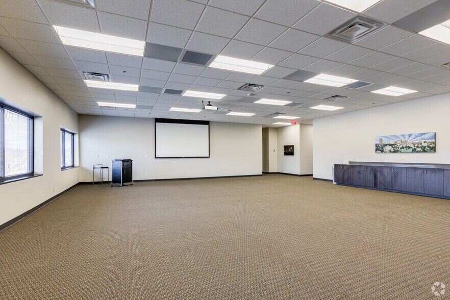 More Photos Of 1717 S Boulder Ave, Tulsa Office For Lease