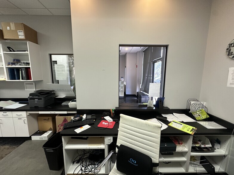 More Photos Of 1403 Highway 6, Sugar Land Medical For Lease