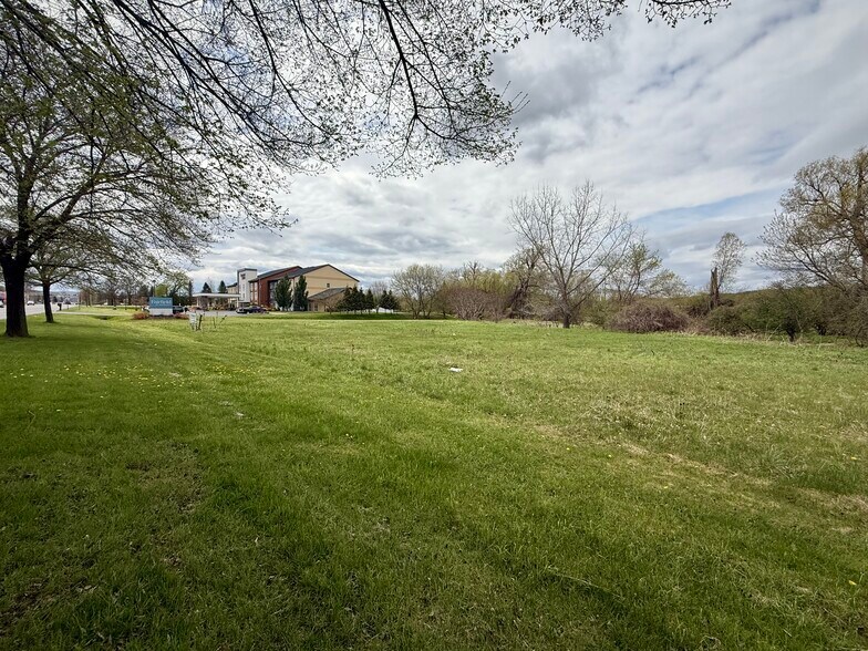 Primary Photo Of 3707 Rt-281, Cortland Land For Sale