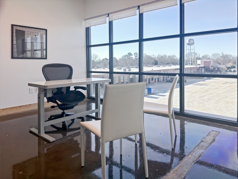 More Photos Of 500 S Main St, Mooresville Coworking Space