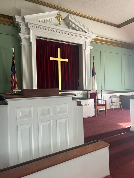 More Photos Of 2720 Fly Rd, Santa Fe Religious Facility For Sale