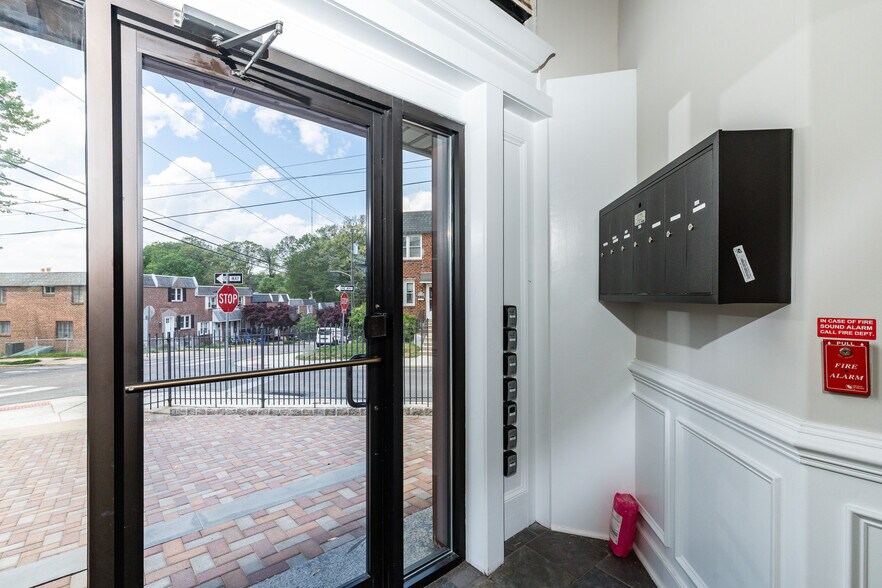 More Photos Of 4557 Manayunk Ave, Philadelphia Apartments For Sale