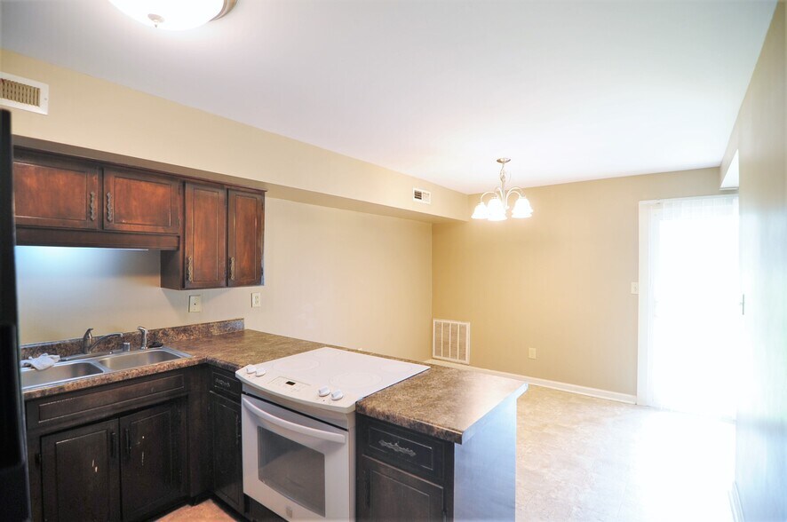 More Photos Of , Huntsville Multifamily For Sale