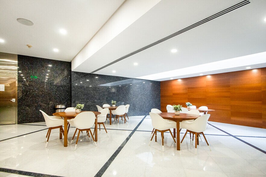 More Photos Of 1200 Brickell Ave, Miami Loft Creative Space For Sale