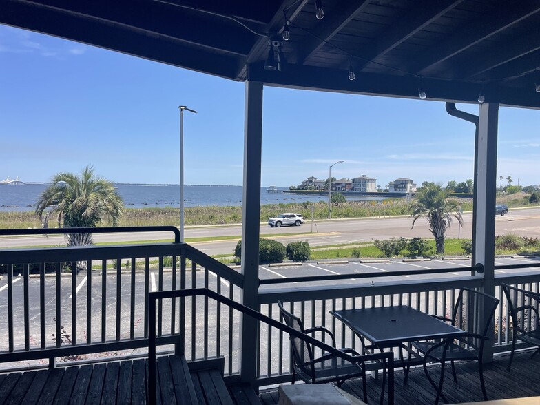 More Photos Of 905 E Gregory St, Pensacola Restaurant For Sale