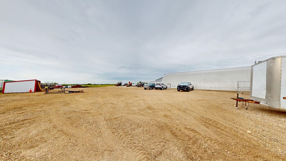 More Photos Of 3804-47 Ave, Stettler Warehouse For Sale