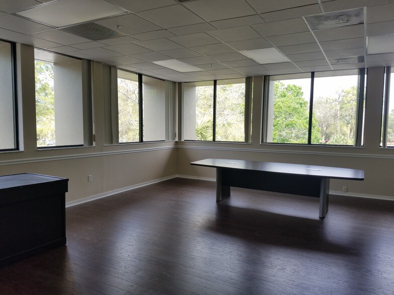 More Photos Of 9200 Bonita Beach Rd, Bonita Springs Coworking Space