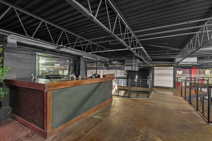 More Photos Of 110 E South St, Jackson Bar For Sale