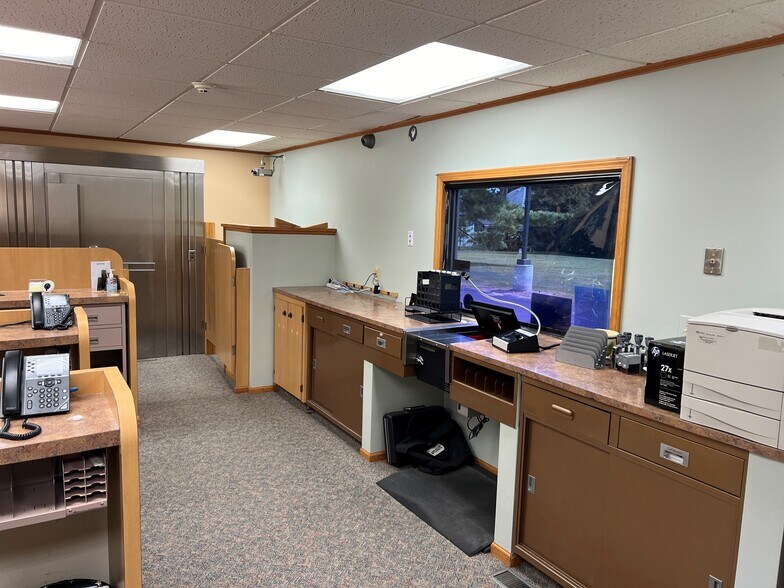 More Photos Of 2543 S Sherman Rd, Applegate Medical For Sale